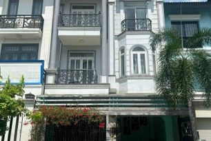 Cho thuê biệt thự quận Thủ Đức. MT đường số 10, P. Hiệp Bình Chánh.